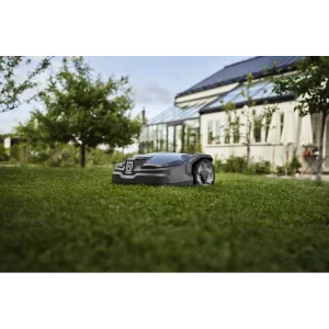 Robot tondeuse Husqvarna Automower® 315 Mark II pour pelouses jusqu'à 1500m²